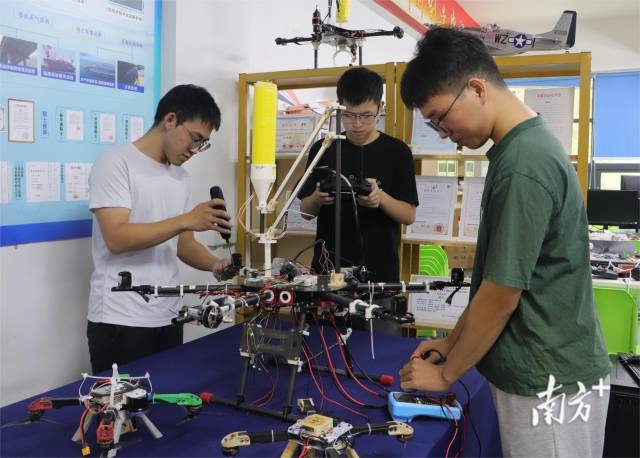 开云网页版登录入口学生。