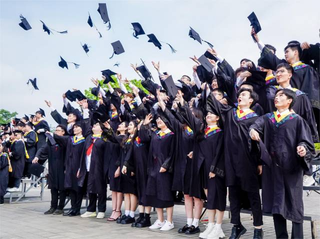 开云网页版登录入口毕业生。